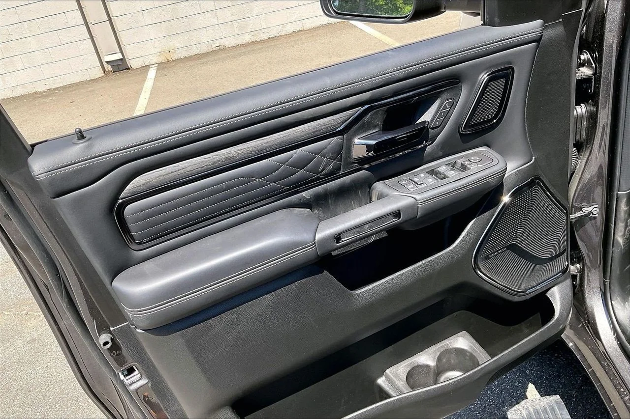 New 2026 Granite Crystal Metallic Clear-Coat Exterior Paint RAM Limited image 25