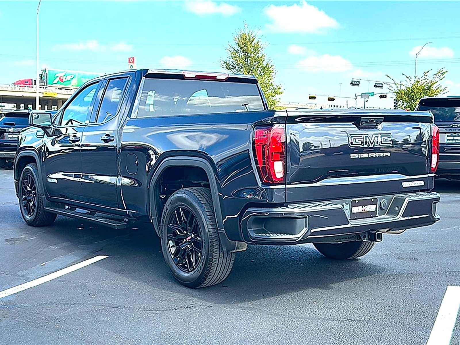 Used 2025 Titanium Rush Metallic GMC Elevation image 6