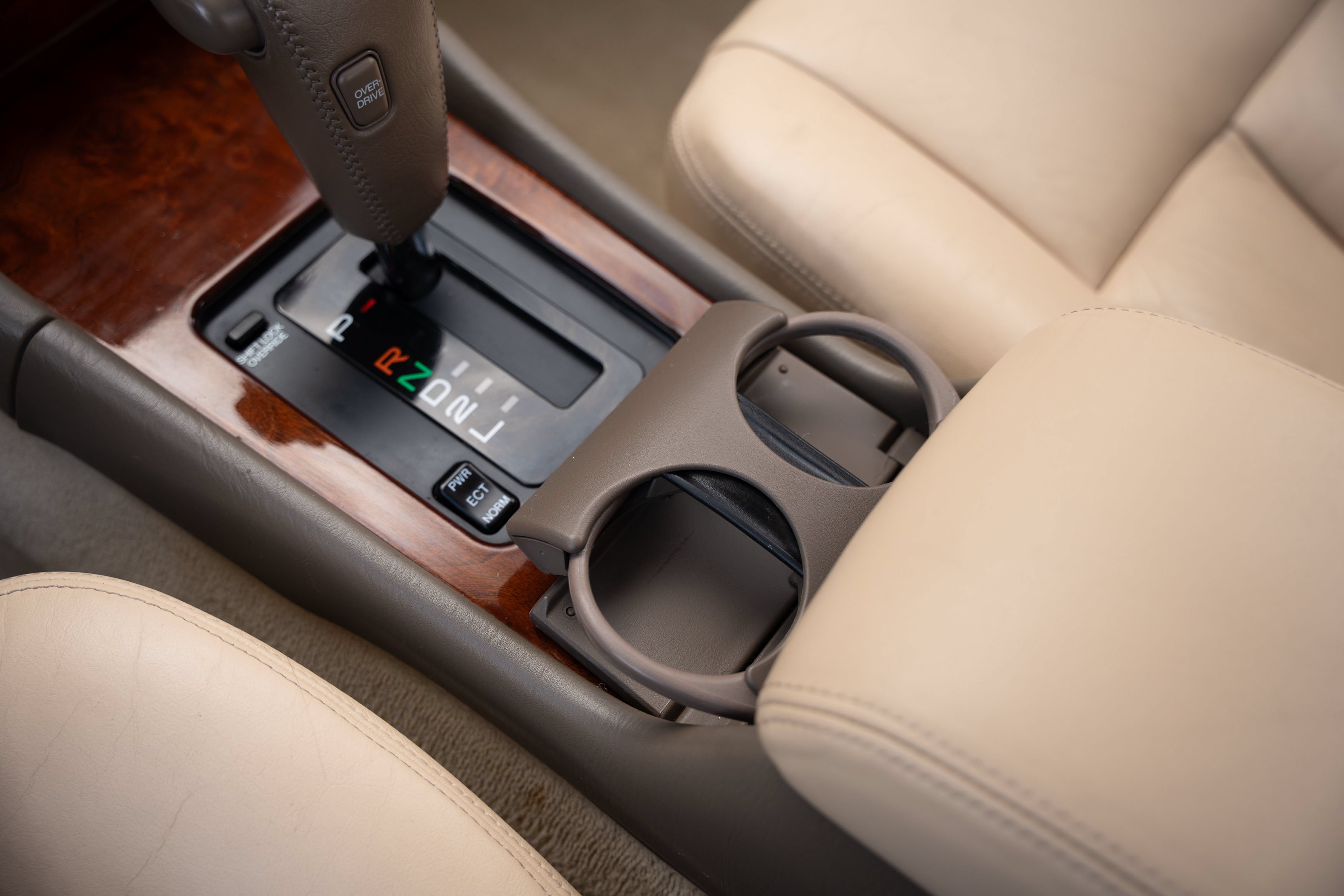 Used 1992 White Lexus 400 image 13