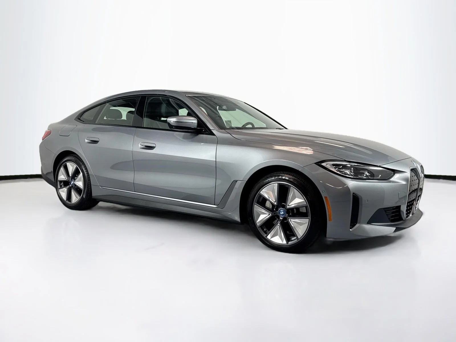 Used 2023 Skyscraper Grey Metallic BMW eDrive35 image 7
