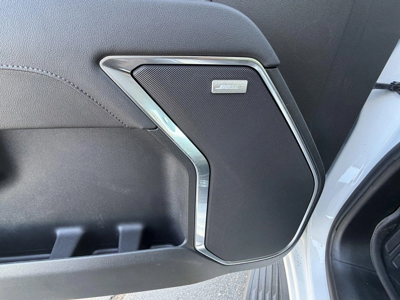 New 2026 Summit White GMC SLT image 20