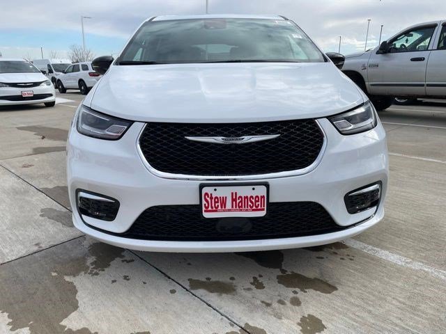 New 2026 Bright White Clearcoat Chrysler Limited image 8