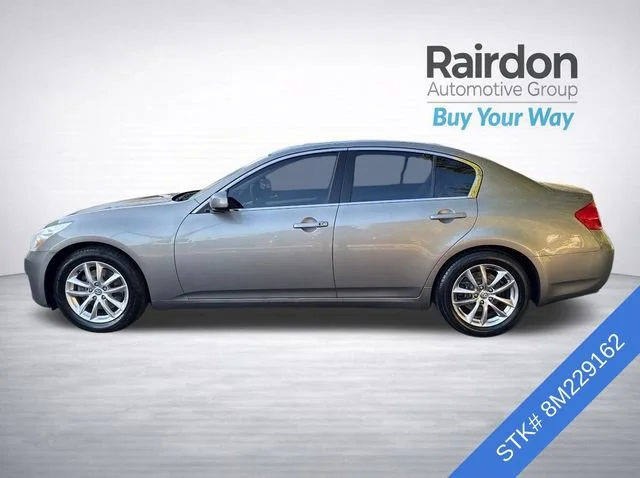 Used 2008 Platinum Graphite INFINITI Journey image 4