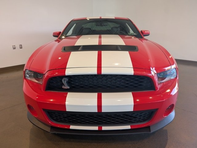 2010 Ford Mustang Shelby GT500 photo 2