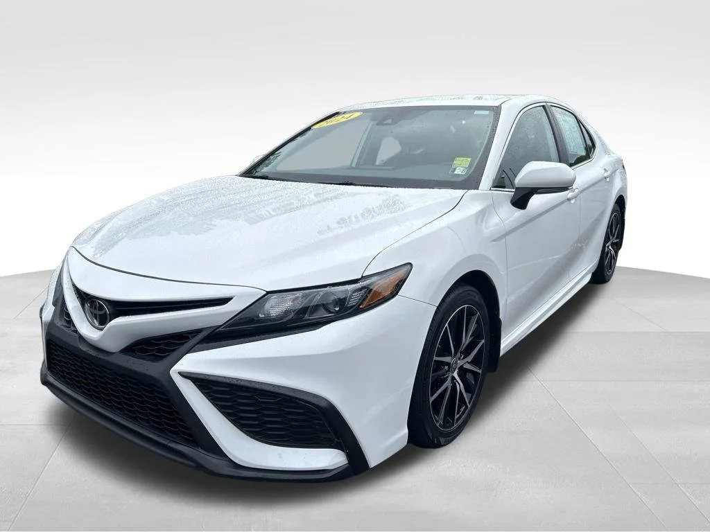 Certified Used 2024 White Toyota SE image 1