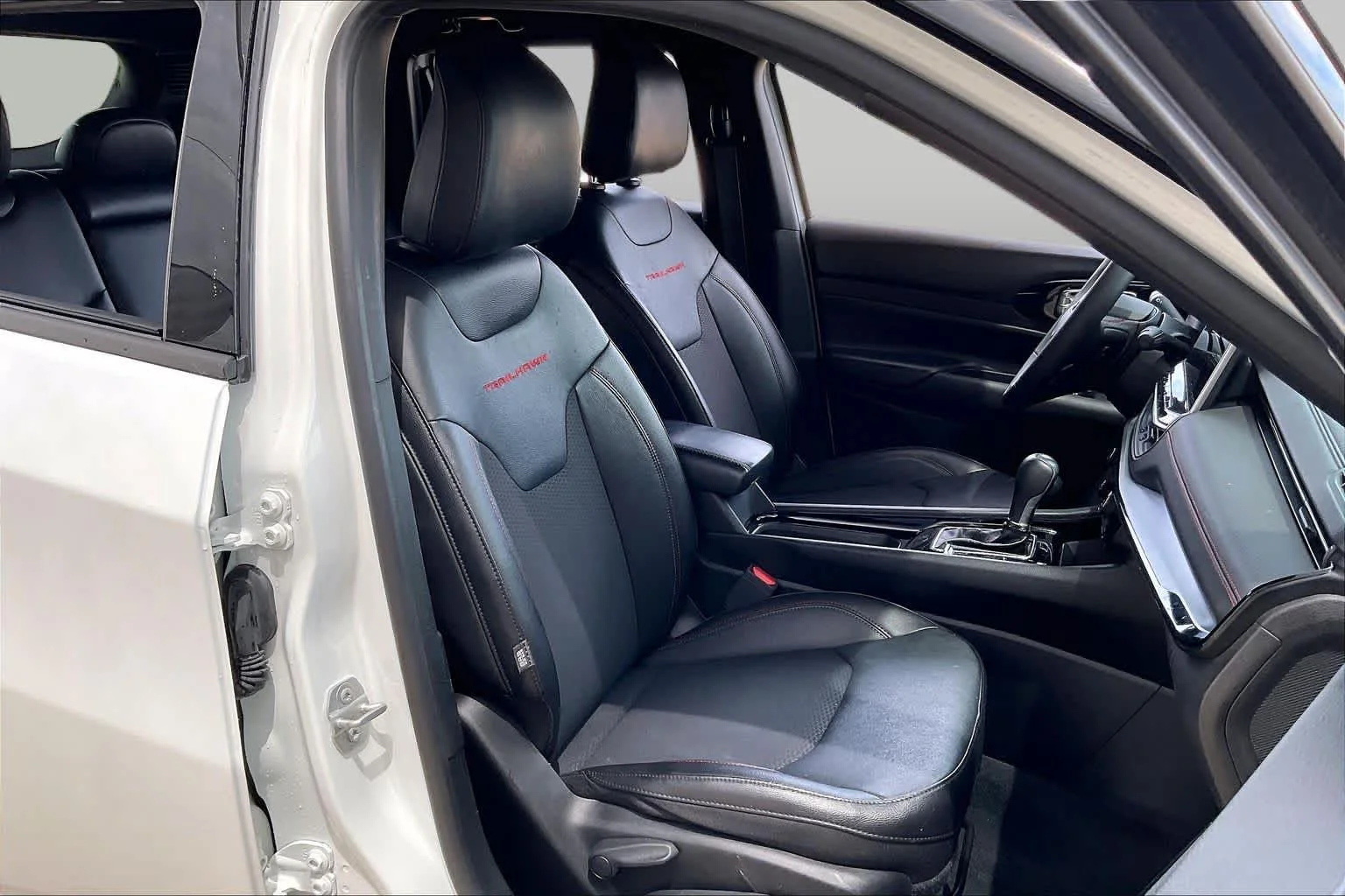 2025 Jeep Compass Trailhawk - Photo 8