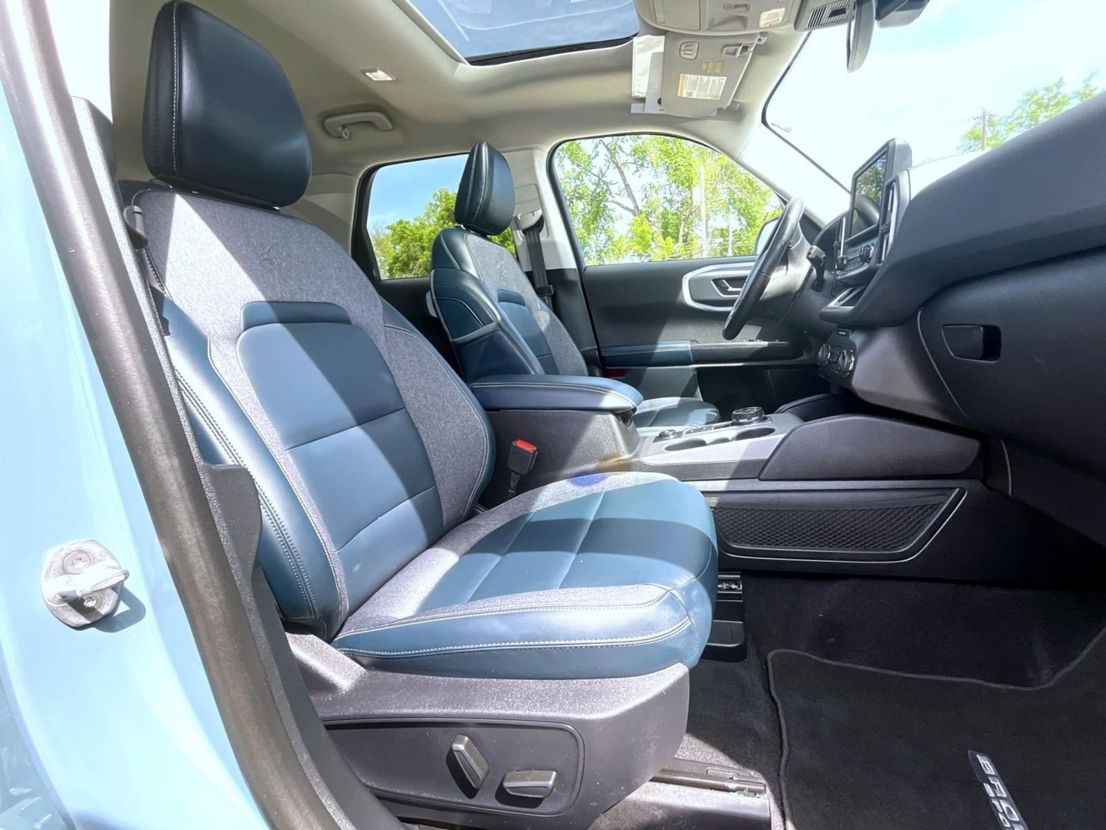 Used 2023 Blue Ford Outer Banks image 18