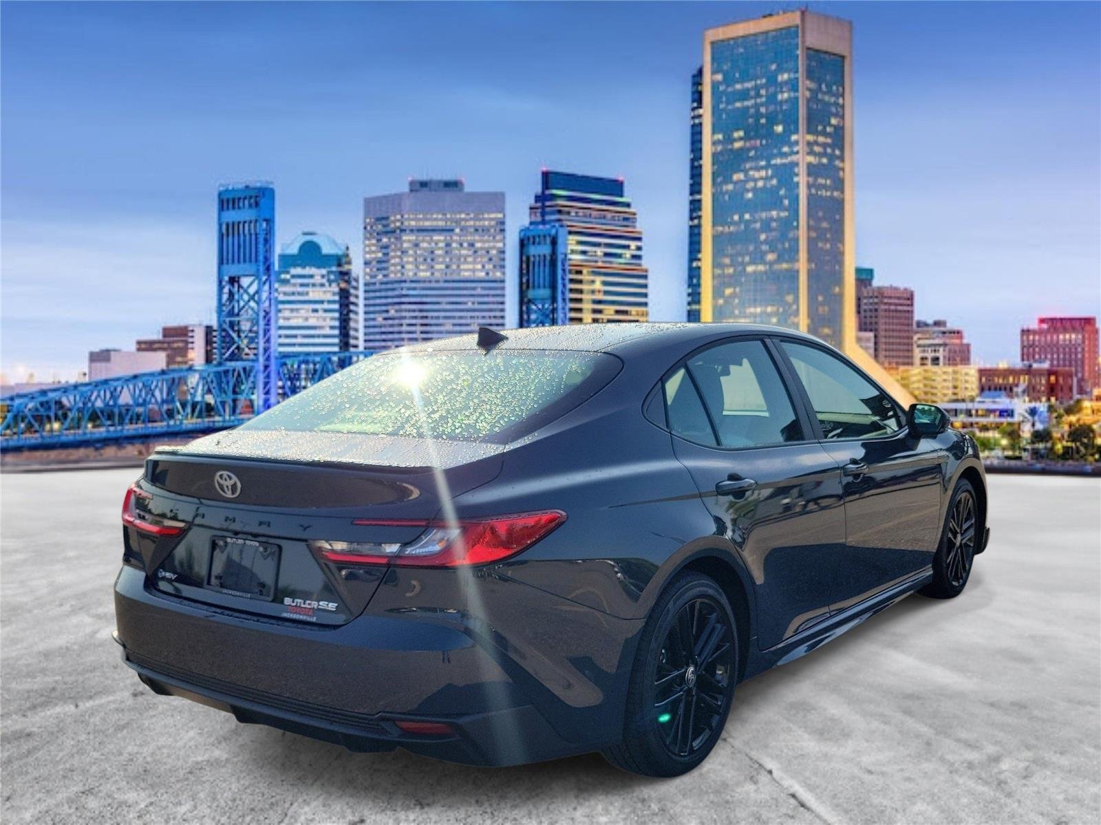 Used 2026 Underground TOYOTA SE image 3