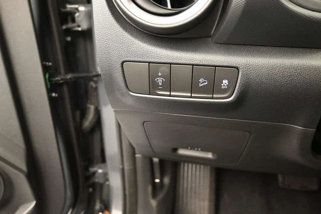 Used 2023 Ecotronic Gray Hyundai SEL image 30