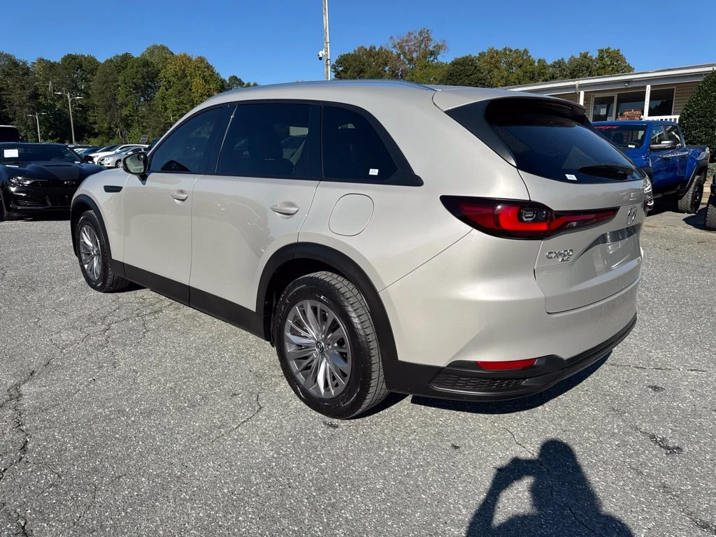 Used 2024 Silver Mazda 3.3 Turbo Preferred image 3