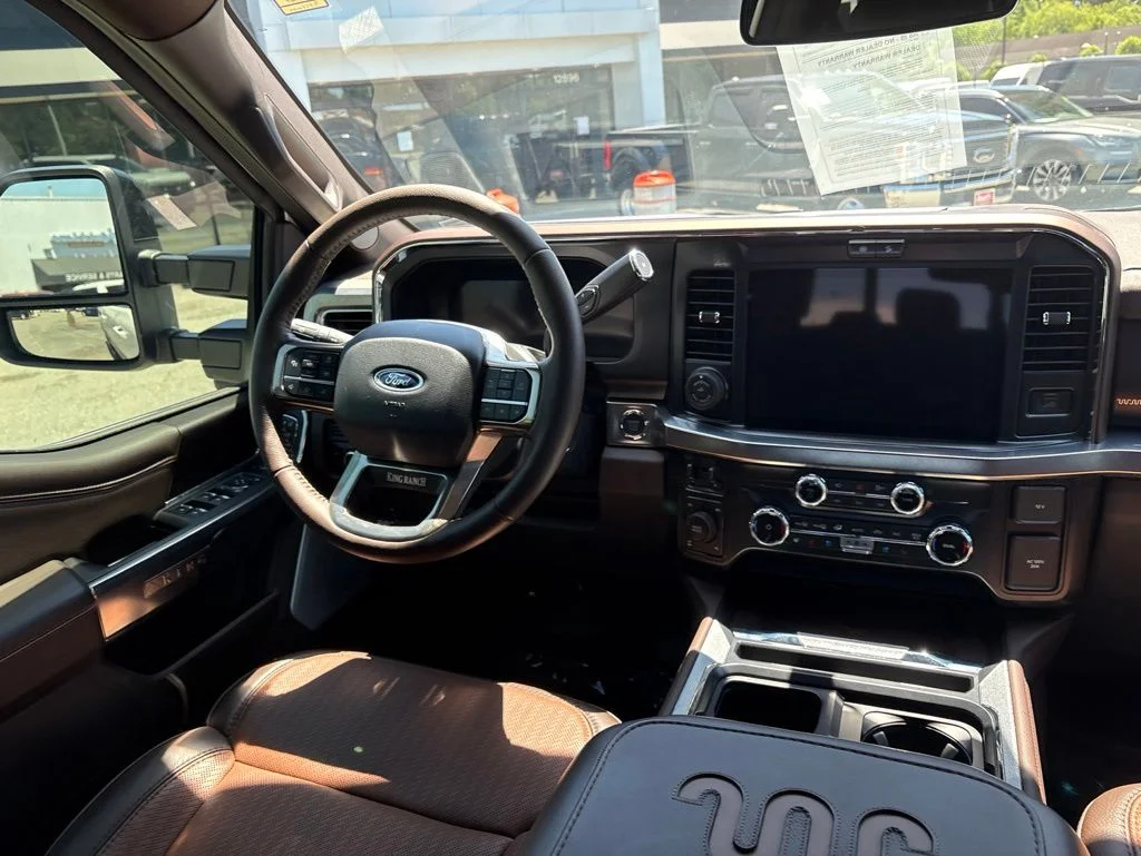 Used 2025 White Ford King Ranch image 10