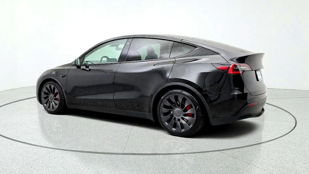 Used 2021 Solid Black Tesla Performance AWD w/ White & Black Premium Interior image 7