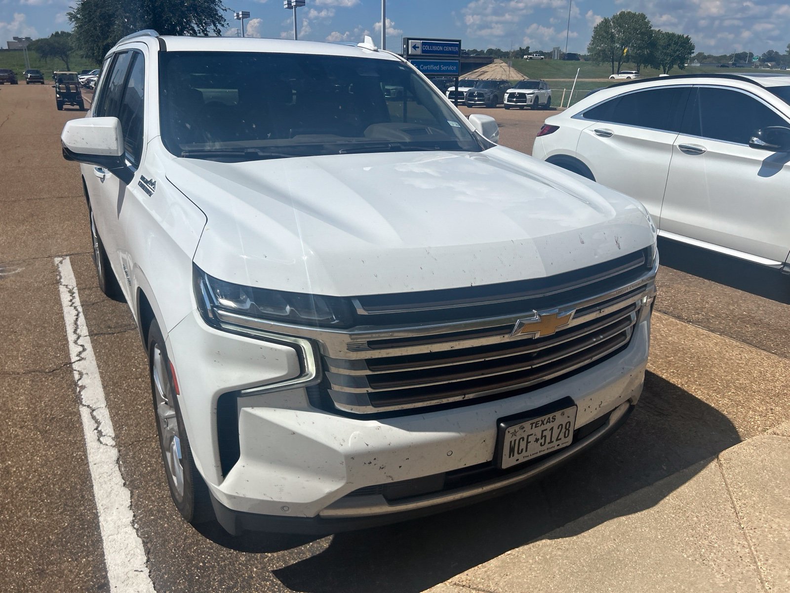 Used 2021 White Chevrolet High Country image 7