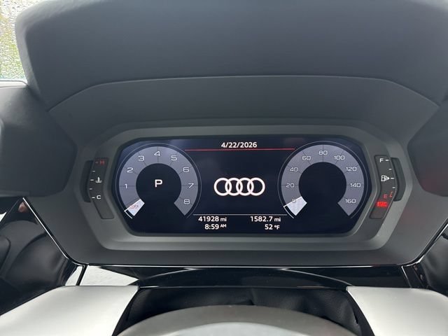 Used 2023 Ibis White Audi 40 Premium image 32