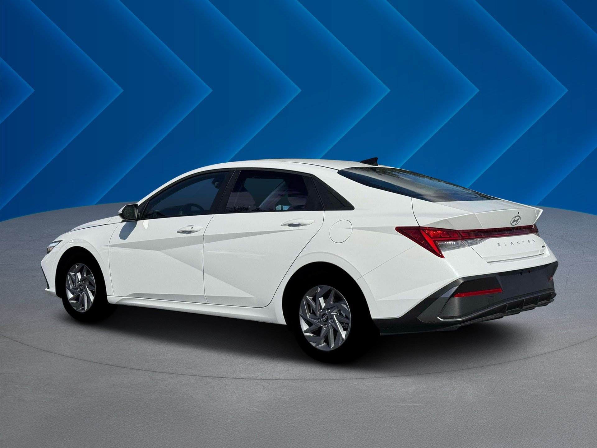 New 2026 Serenity White Hyundai Blue image 4