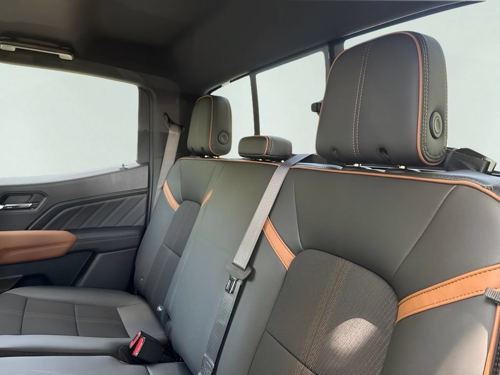 2026 GMC Canyon AT4 - Photo 23