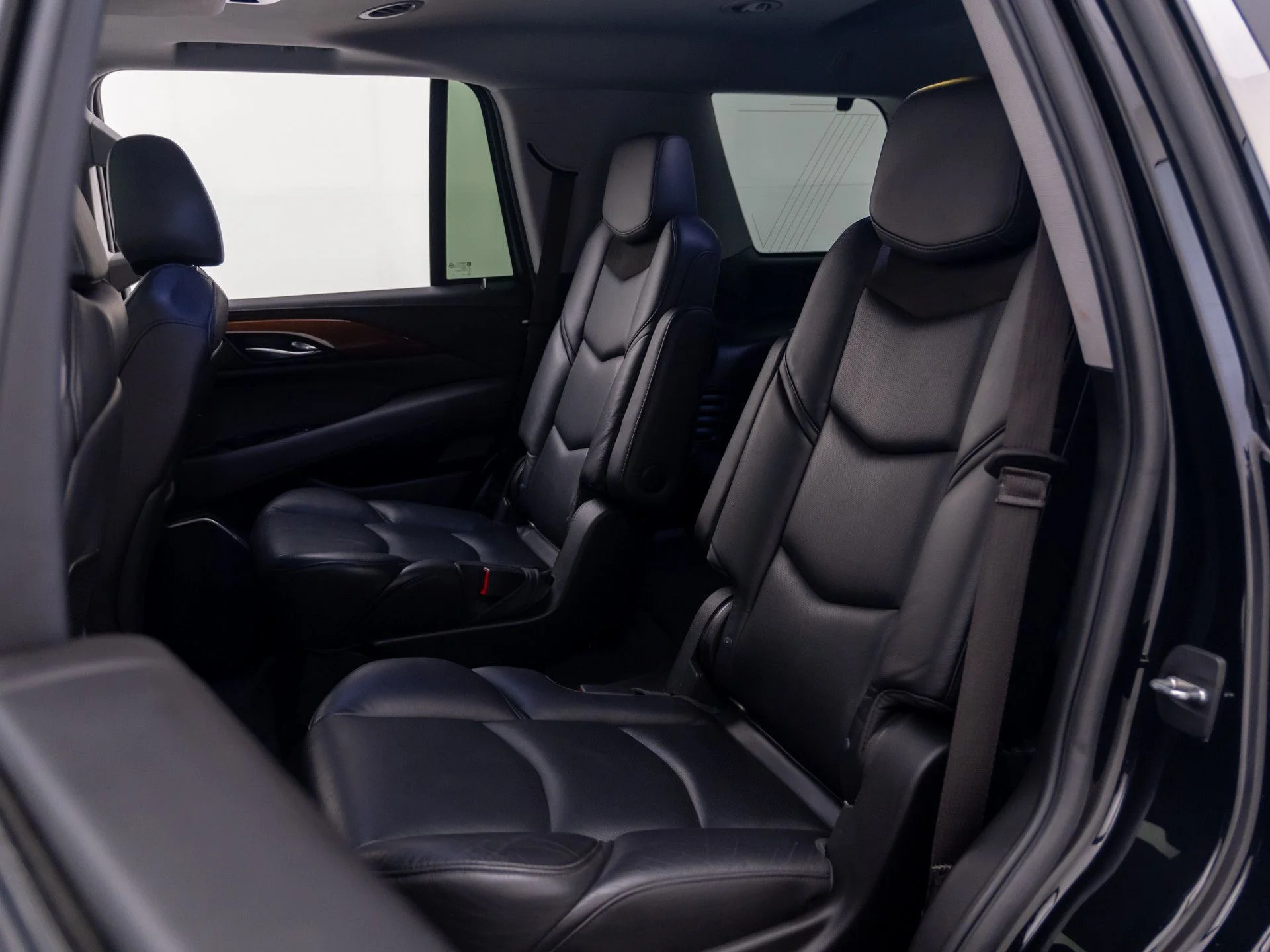 Used 2019 Black Cadillac Luxury image 17