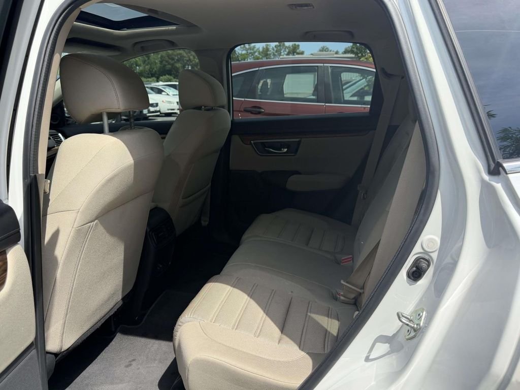Used 2018 White Honda EX image 6