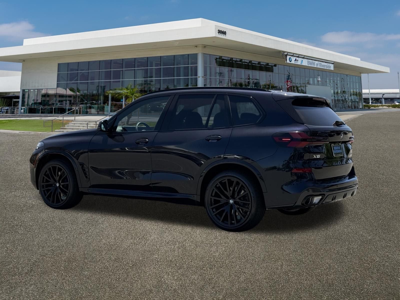 New 2026 Carbon Black Metallic BMW sDrive40i image 8
