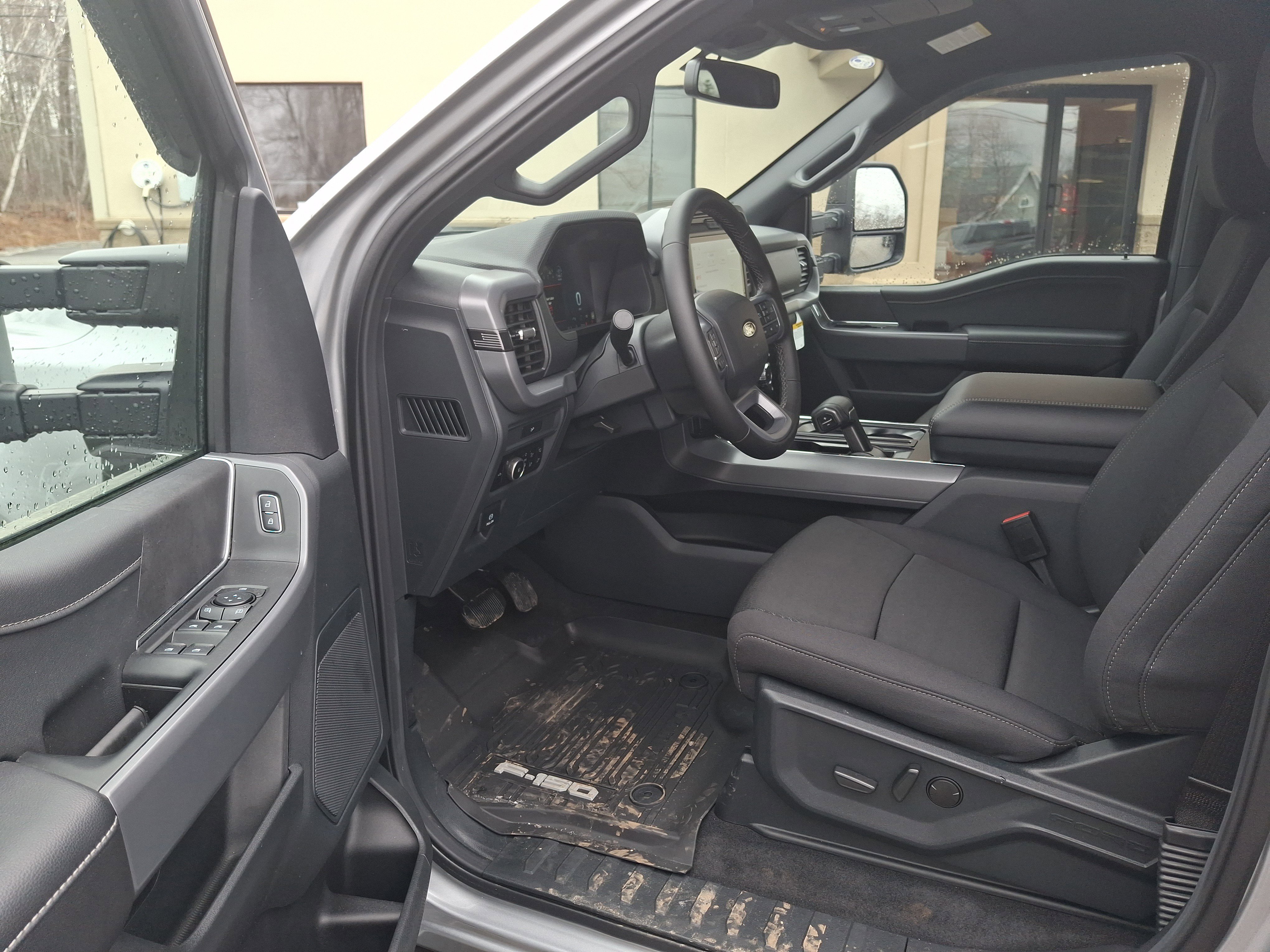 New 2026 Iconic Silver Metallic Ford XLT image 10