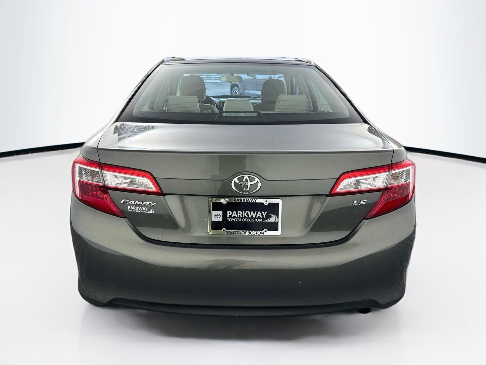 Used 2012 Green Toyota LE image 17