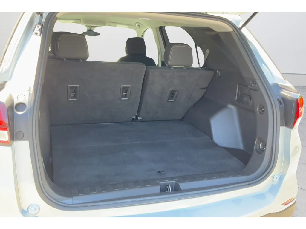Used 2022 Silver Chevrolet LT image 18