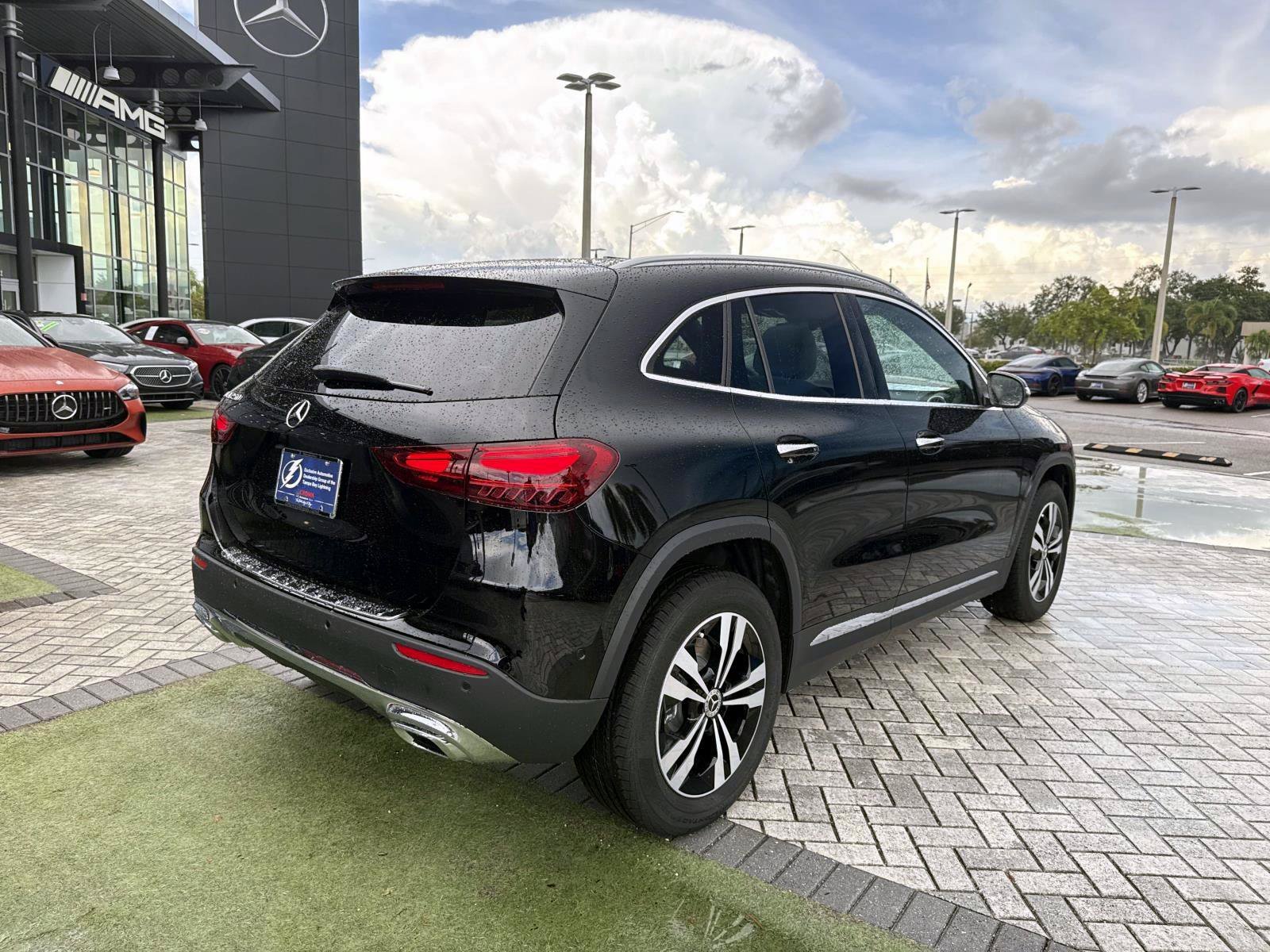 New 2026 Black Mercedes-Benz 250 SUV image 5