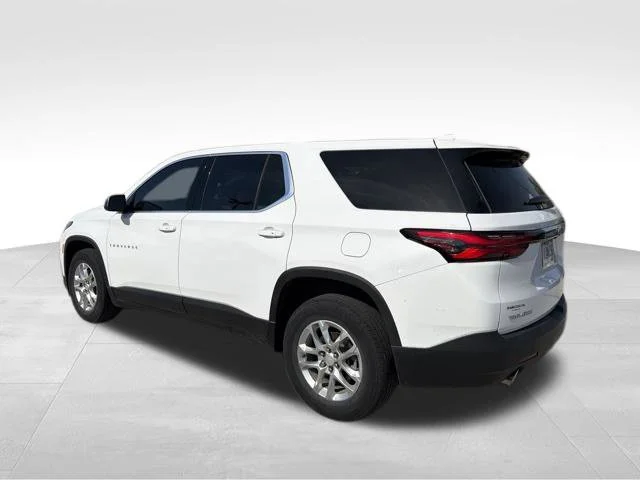 Used 2022 White Chevrolet LS image 9