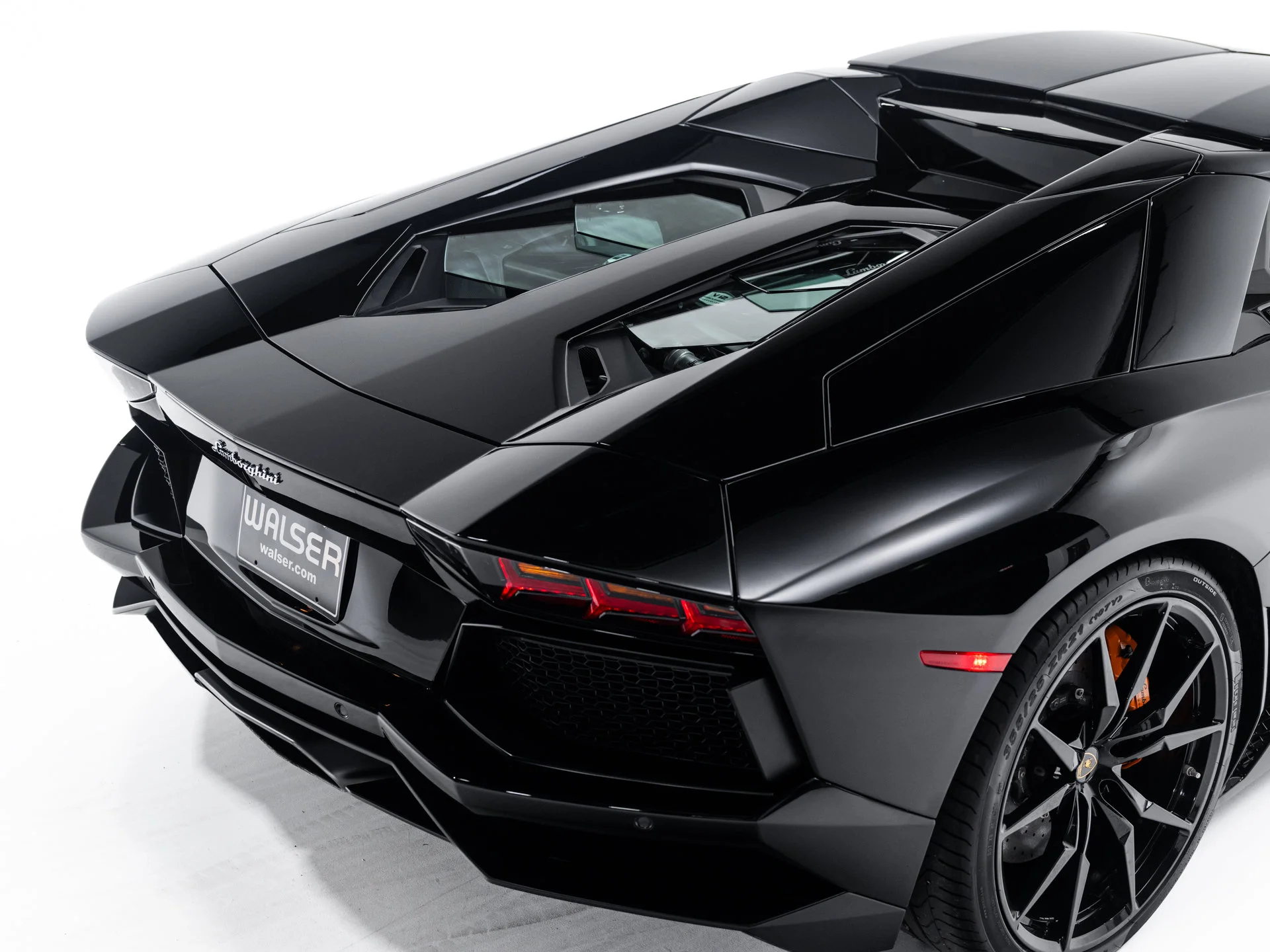 Used 2014  Lamborghini LP700-4 image 21