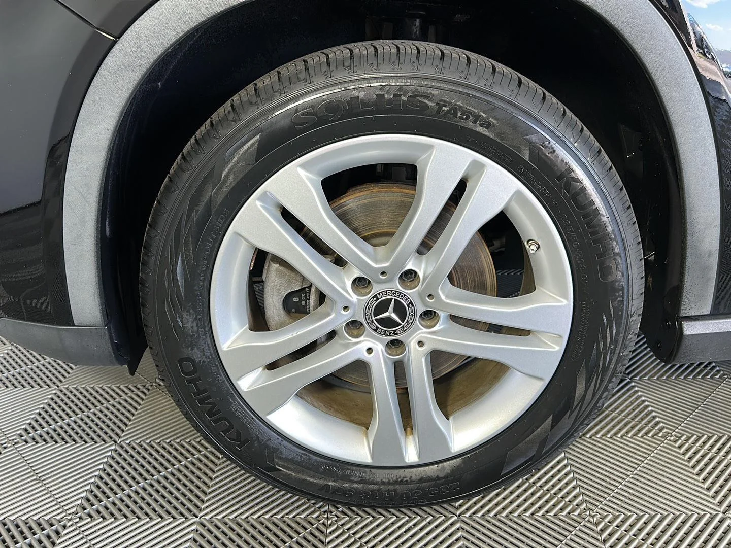Used 2020 Cosmos Black Metallic Mercedes-Benz GLA 250 image 5