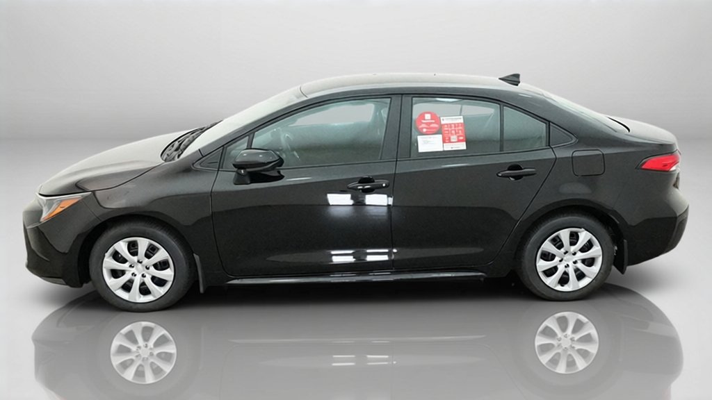 New 2027 Inked Toyota LE image 2