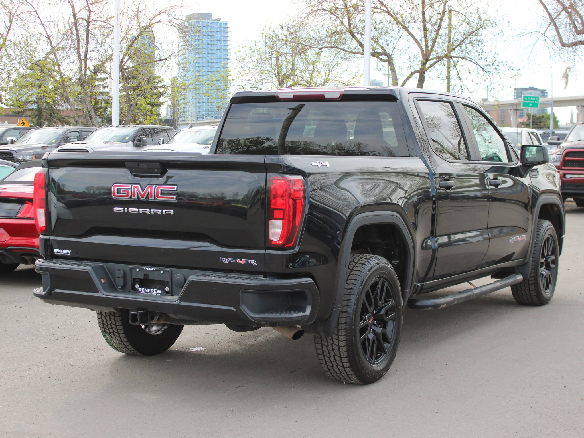 Certified Used 2020 Black GMC Base * No Accidents | 3M PPF | Bedliner | Apple CarPlay | Backup Camera | One Owner image 17