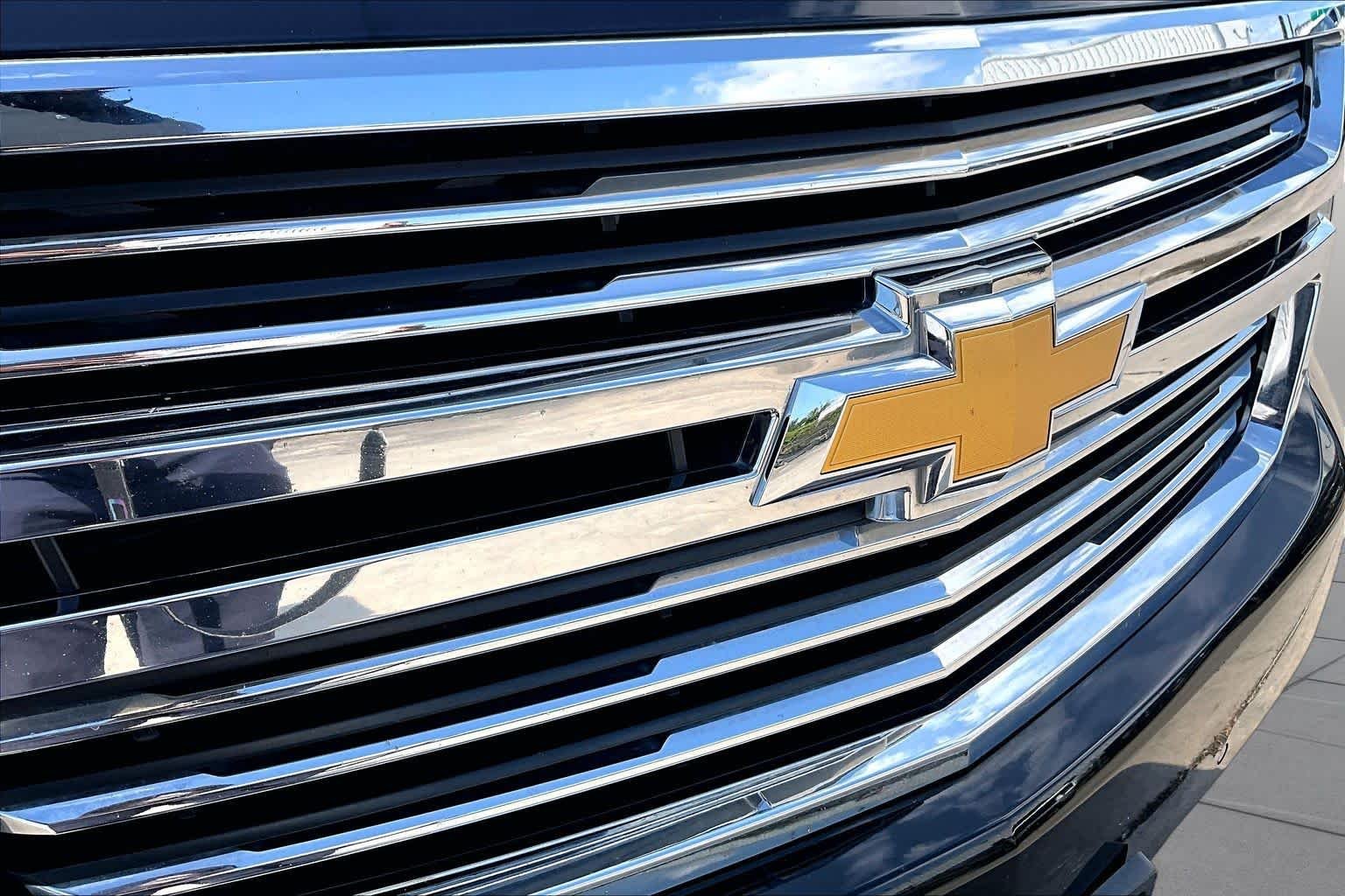 Used 2018 Black Chevrolet Premier image 30