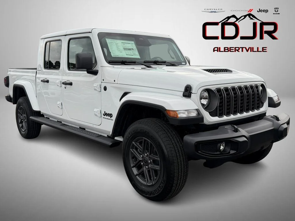 2026 Jeep Gladiator Sport S Auto's photo