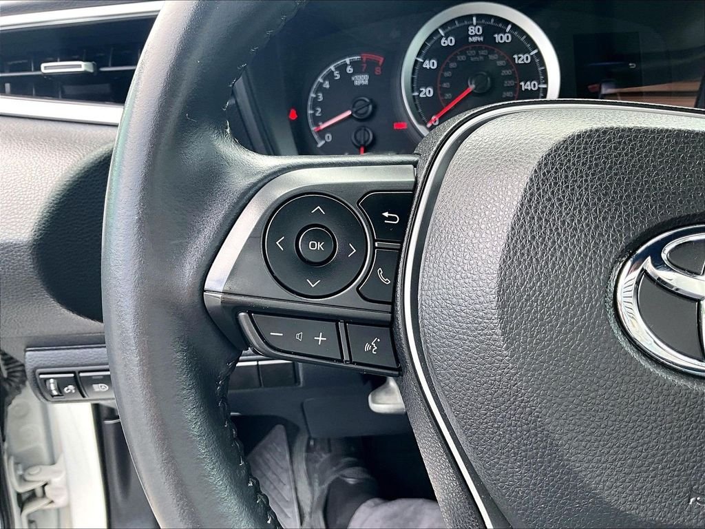 Used 2020 White Toyota SE image 23