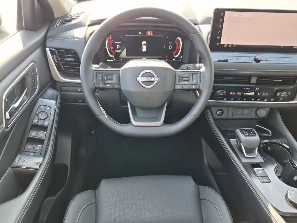 New 2026 Gun Metallic Nissan Platinum image 9