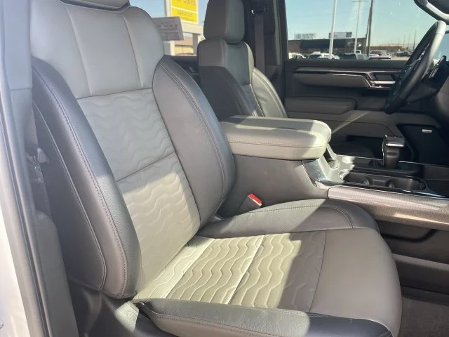 Used 2026 White Chevrolet ZR2 image 25
