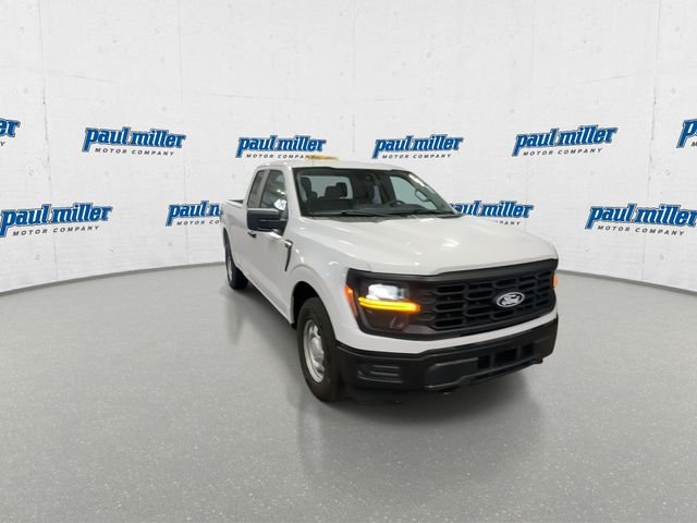 Used 2025 White Ford XL image 3