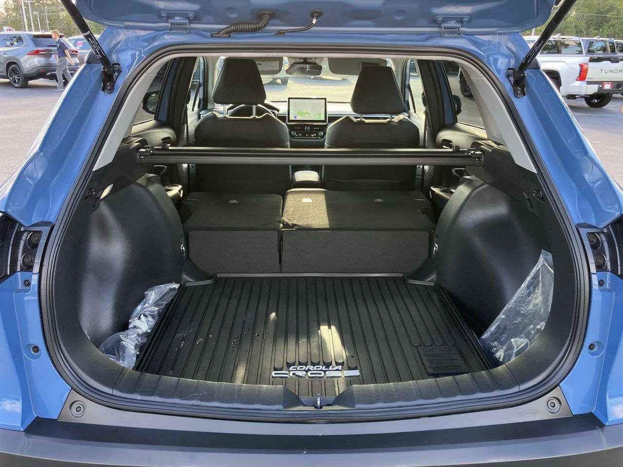 Used 2026 Blue (Cavalry Blue) Toyota XLE image 26