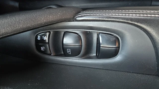 Used 2019 Gun Metallic Nissan SV image 12