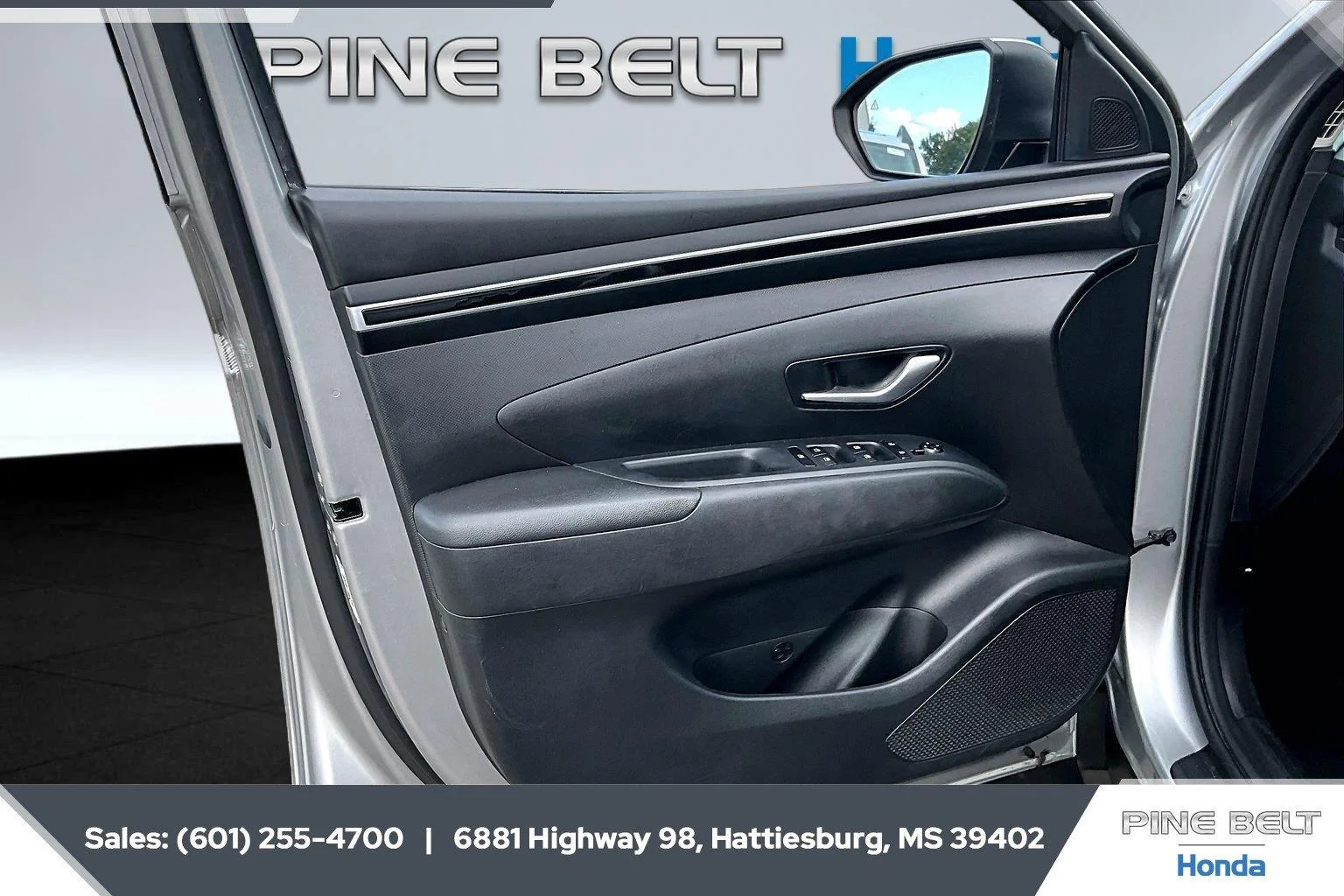Used 2024 Shimmering Silver Hyundai SEL image 17