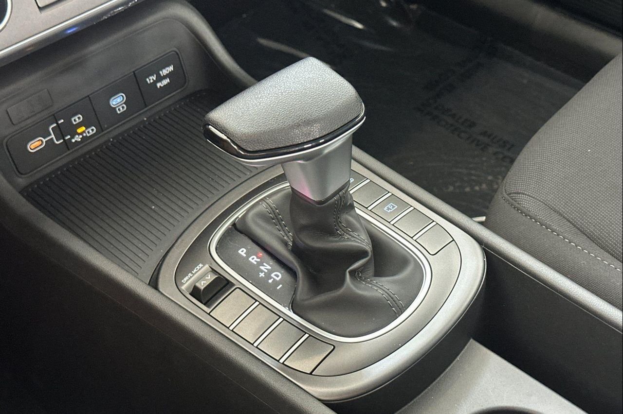 New 2027  Hyundai SE FWD image 20