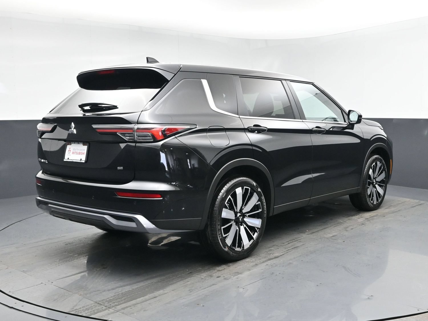 New 2026 Black Mitsubishi SE 1.5T 2WD image 18