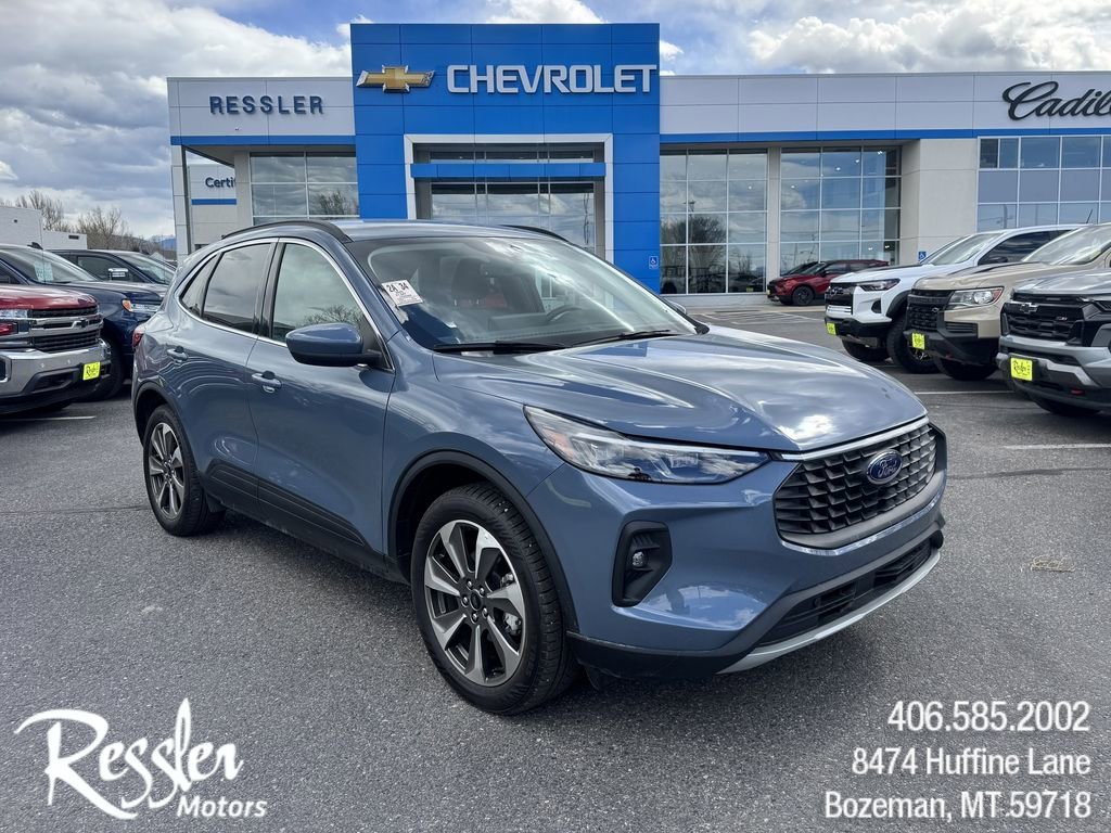 2025 Ford Escape Platinum