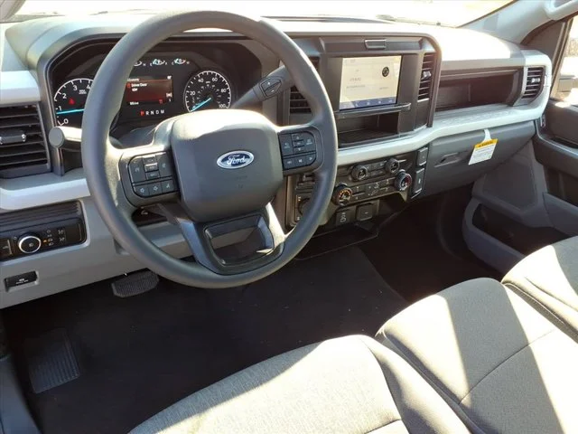 2026 Ford F-350 Super Duty XL - Photo 30