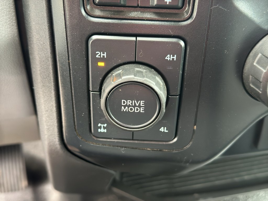 2024 Ford F-350 Super Duty XLT - Photo 24