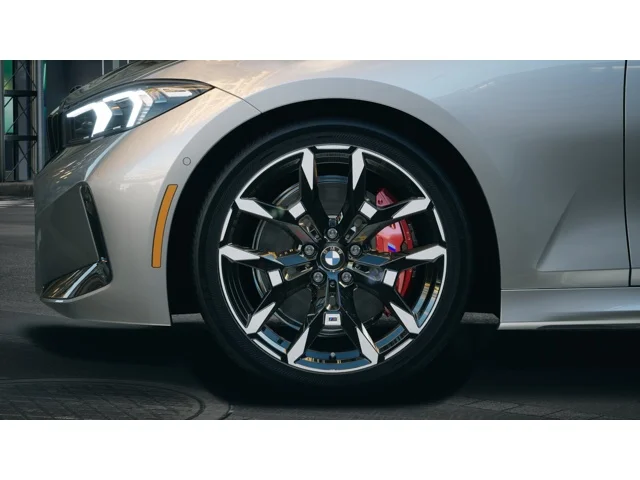 New 2026 Skyscraper Grey Metallic BMW 330i xDrive image 7