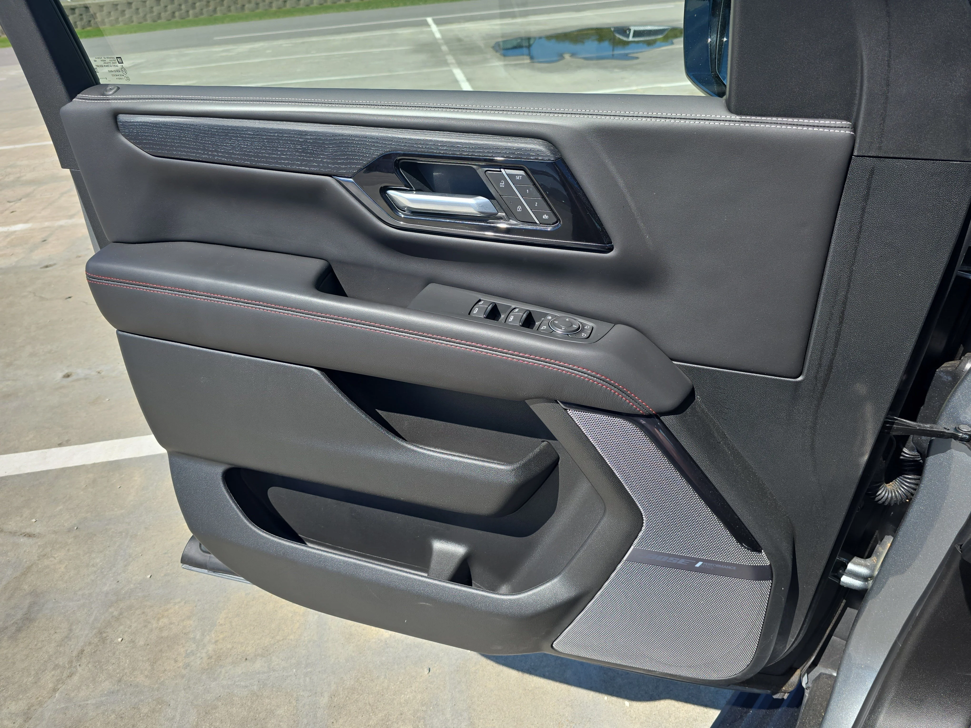 Used 2026 Sterling Metallic GMC AT4 Ultimate image 28