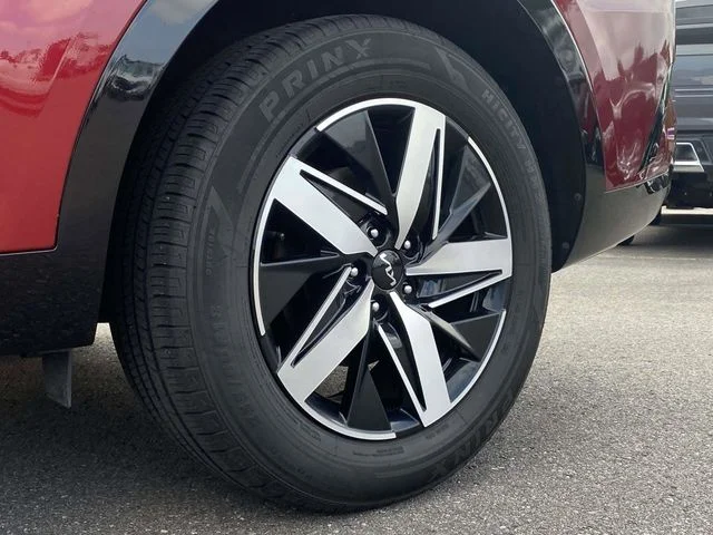 Certified Used 2022 Red Kia S image 11