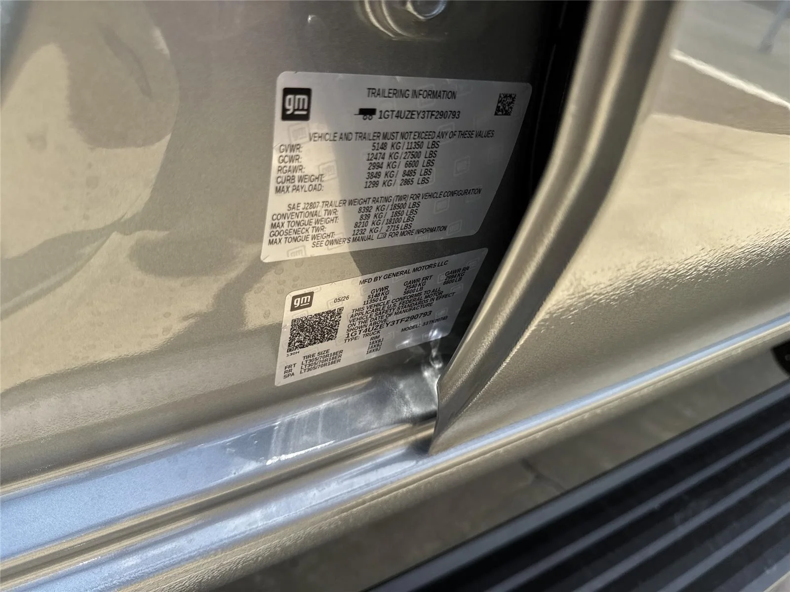 New 2026 Sterling Metallic GMC AT4X image 11